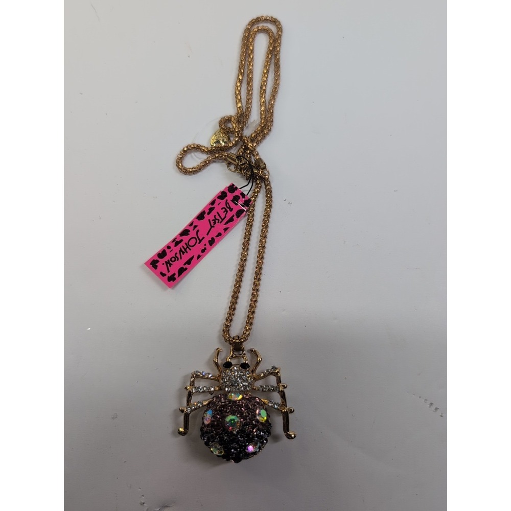 BETSEY JOHNSON PURPLE AND PINK SPIDER GOLD PLATED PENDANT CHAIN NECKLACE